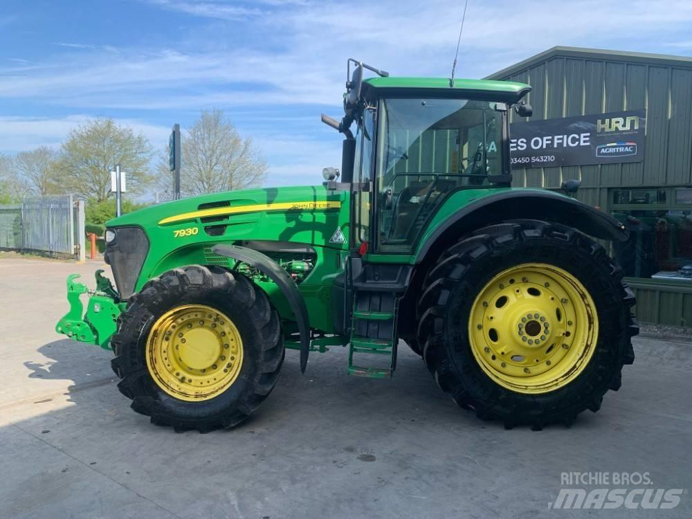 John Deere 7930 Трактори