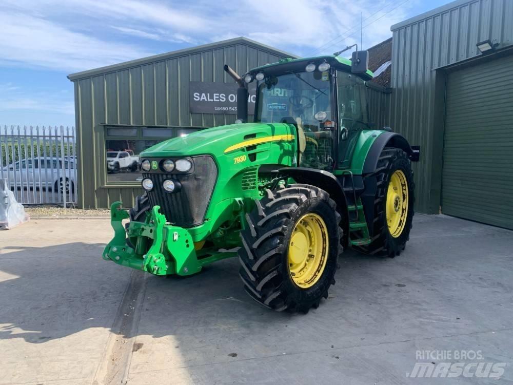 John Deere 7930 Трактори