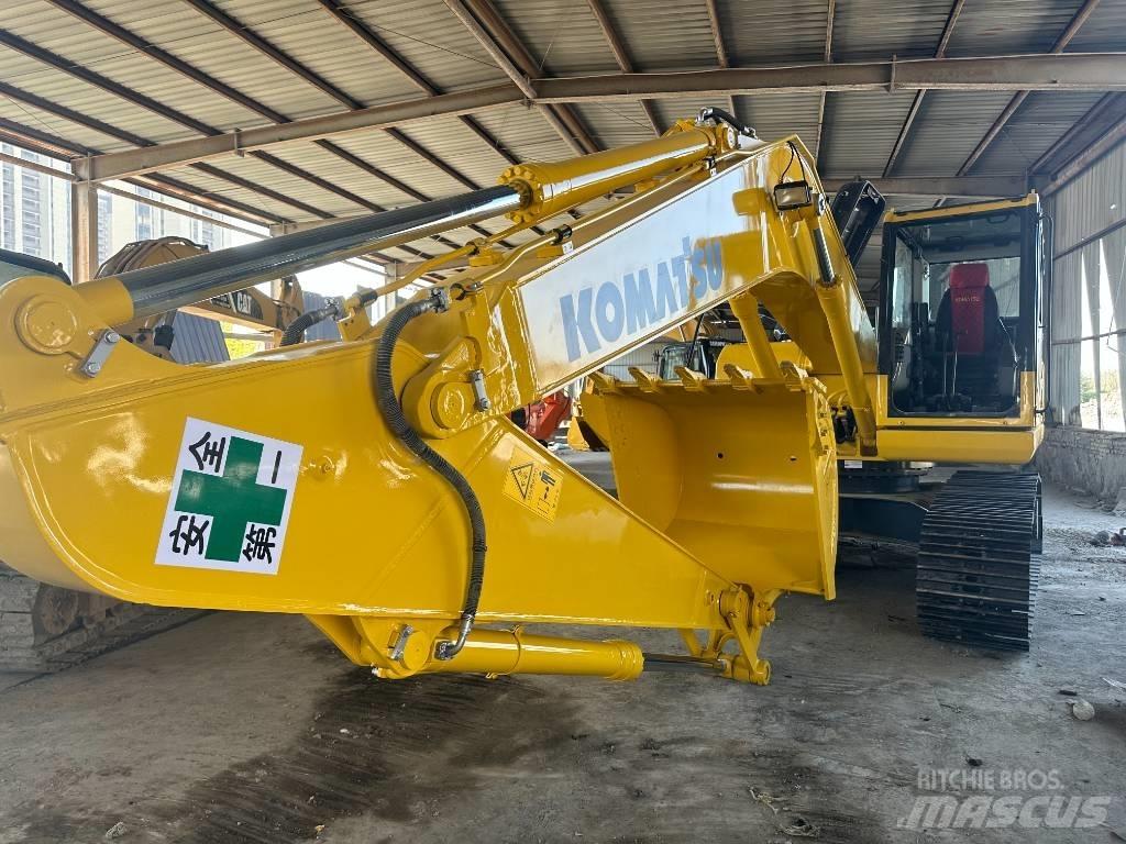 Komatsu PC 200-8 Средни екскаватори 7т - 12т