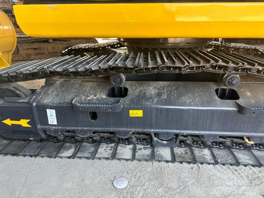 Komatsu PC 200-8 Средни екскаватори 7т - 12т