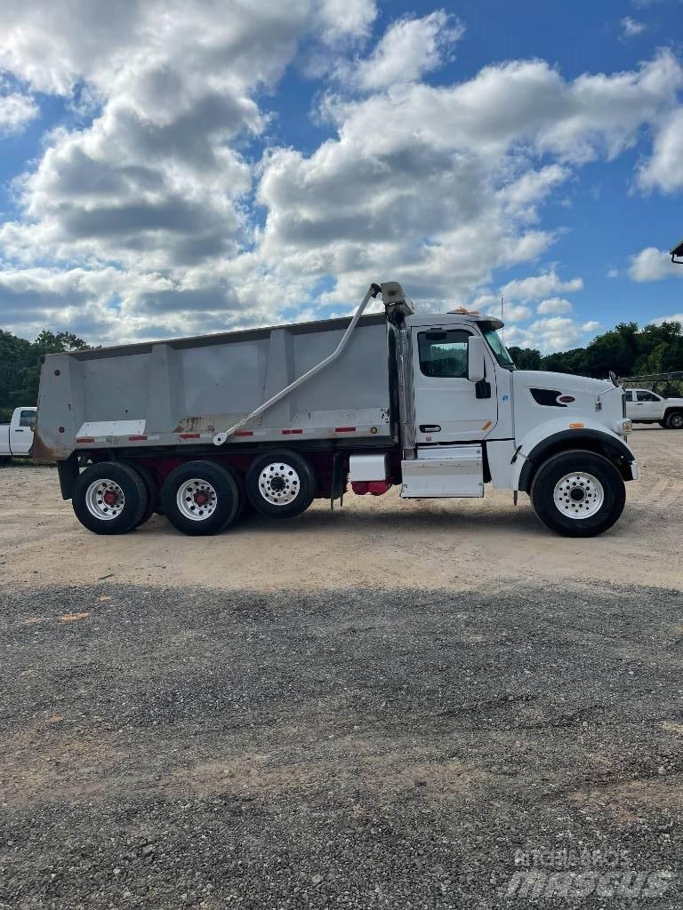 Peterbilt Dump truck Самосвал
