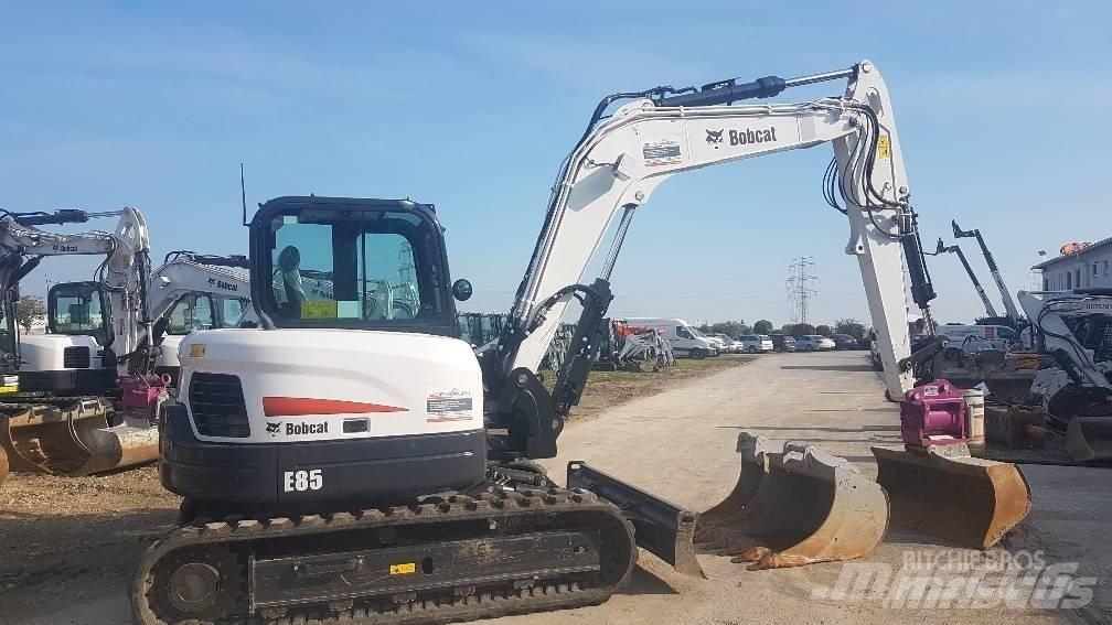 Bobcat E 85 Средни екскаватори 7т - 12т
