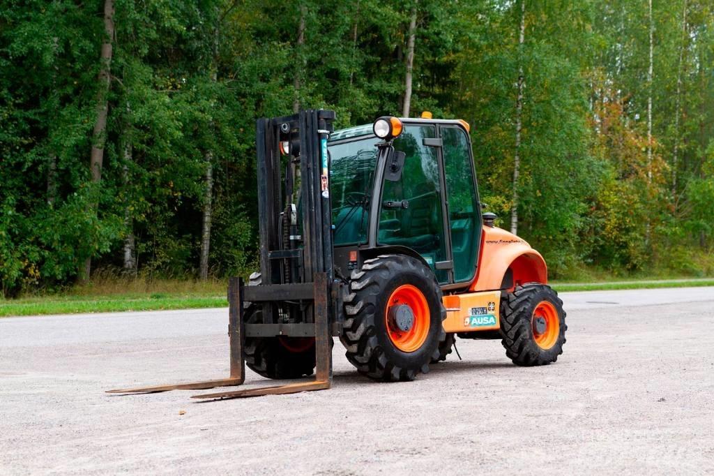 Ausa C 250 H Камиони за херавни местности