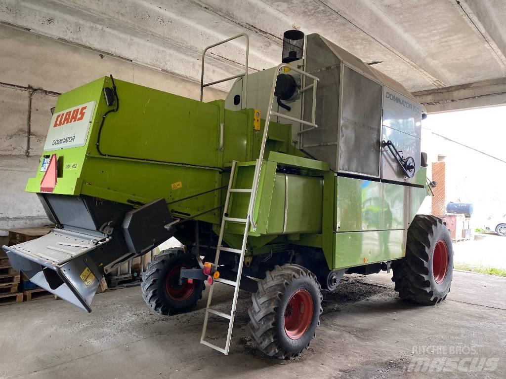 CLAAS Dominator 150 Комбайни