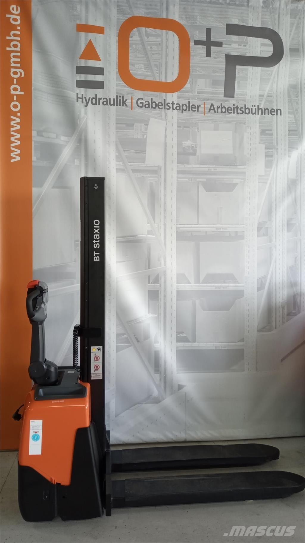 Toyota HWE100 Самоходни товарачи