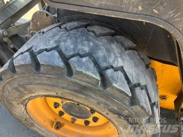JCB 225 Мини товарачи
