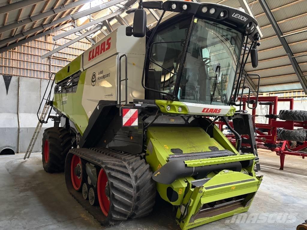 CLAAS LEXION 8800 TT Комбайни