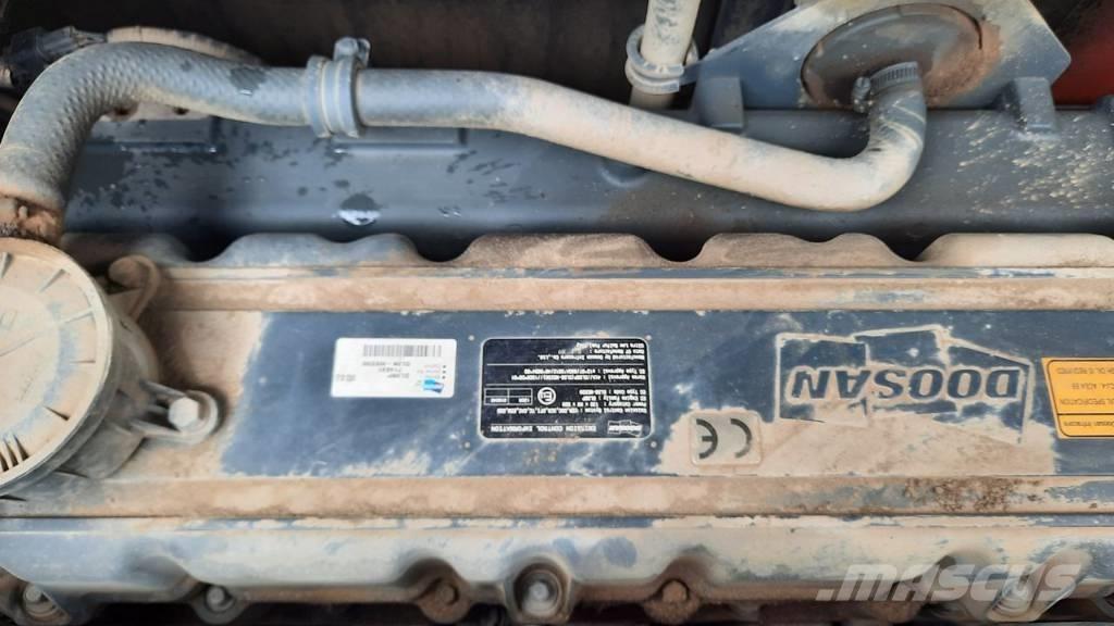 Doosan DX 300 LC-5 Верижен екскаватор