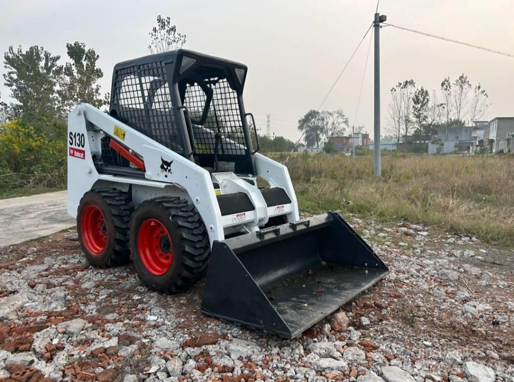 Bobcat S 130 Мини товарачи
