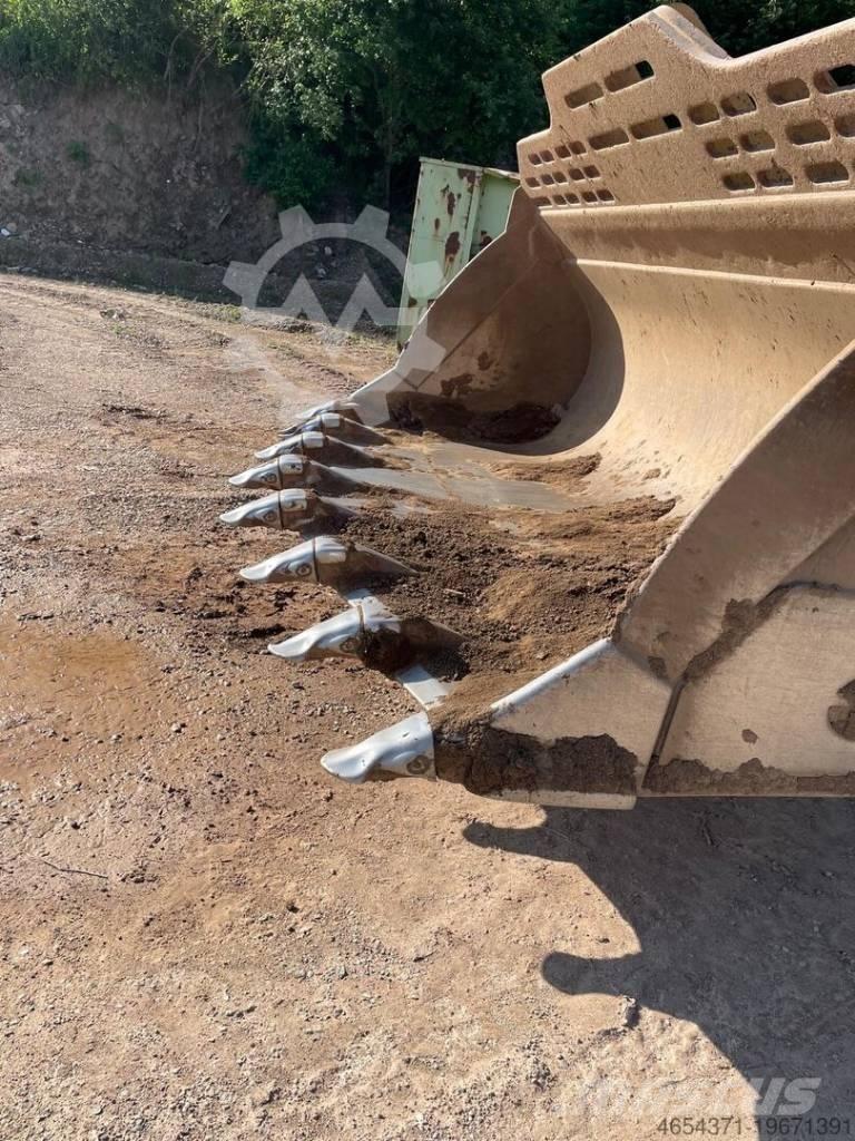 CAT 980 M Колесни товарачи