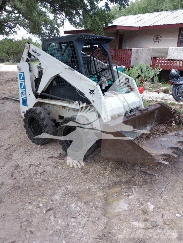 Bobcat 773 Мини товарачи
