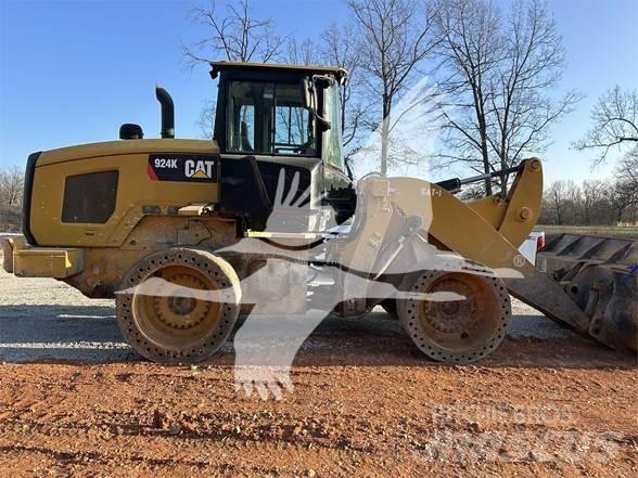 CAT 924K Колесни товарачи