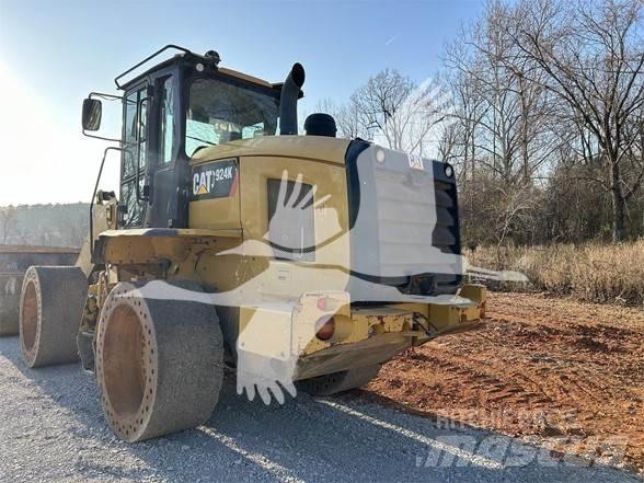 CAT 924K Колесни товарачи