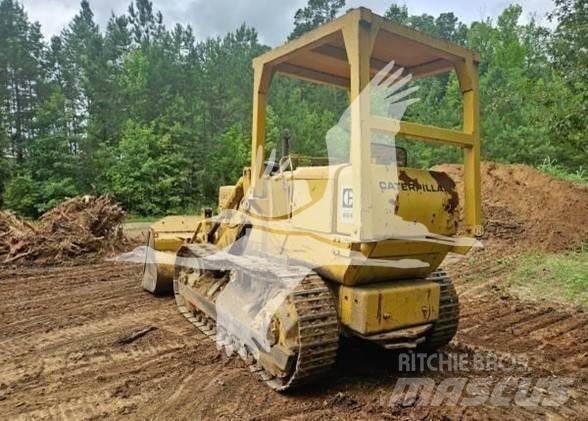 CAT 951C Верижен товарач