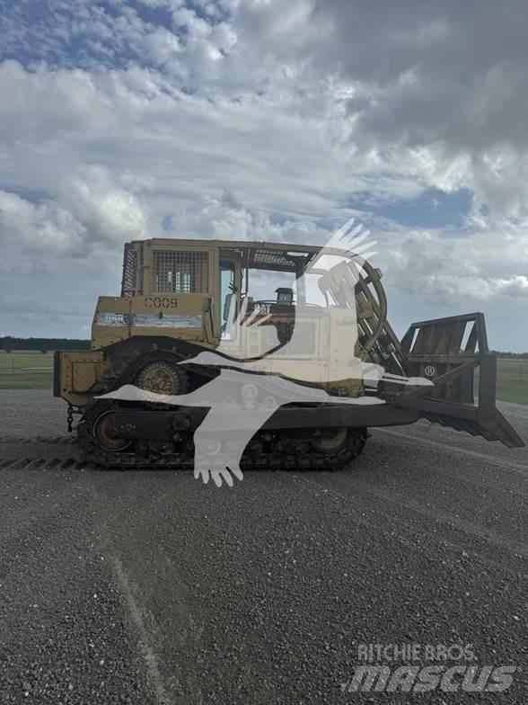 CAT D8R Верижни булдозери
