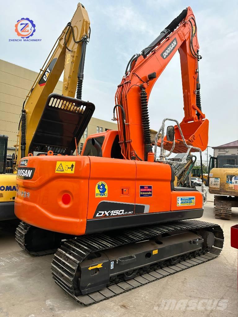 Doosan DX 150 Средни екскаватори 7т - 12т