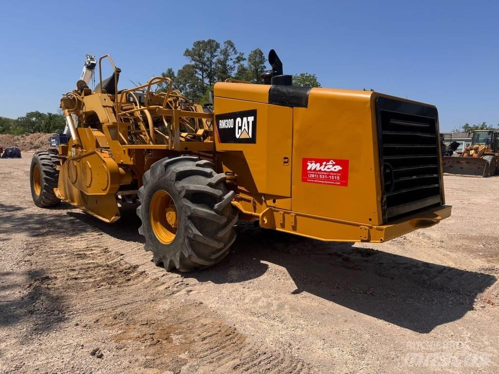 CAT RM 300 Рециклатори на асфалт