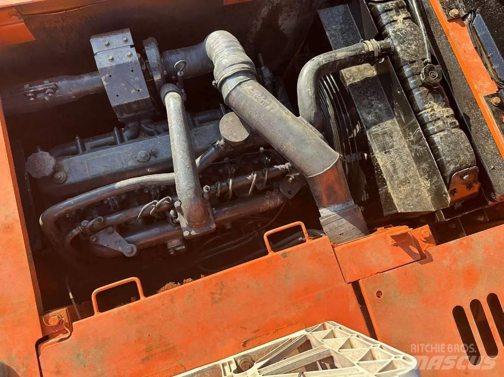 Doosan 150 W-7 Колесни екскаватори