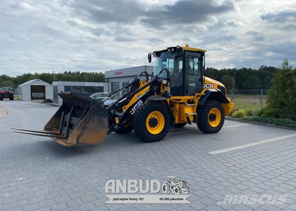 JCB 411 HT Колесни товарачи