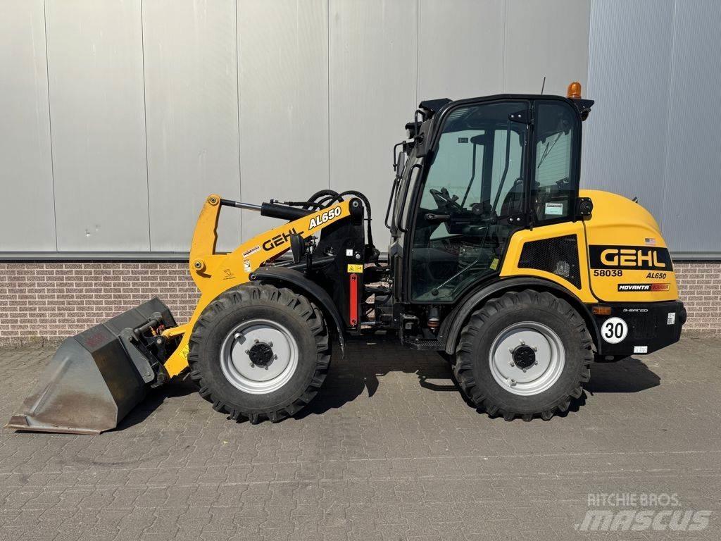 Gehl AL650 Колесни товарачи