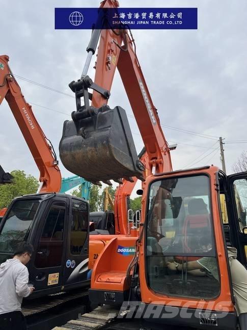 Doosan DX 75 Верижен екскаватор
