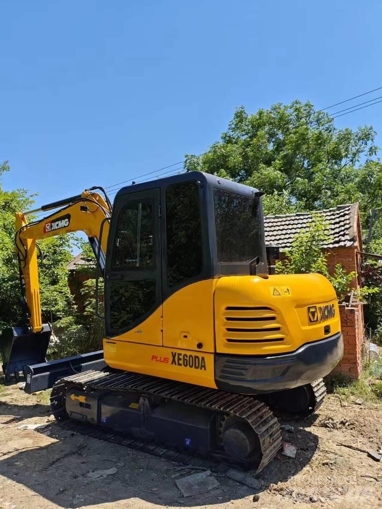 XCMG XE 60 DA Верижен екскаватор