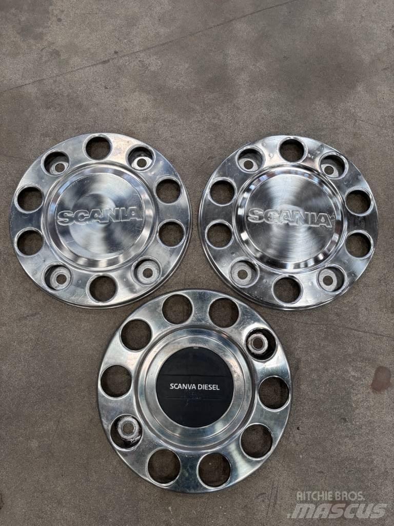 Scania R 450 Гуми