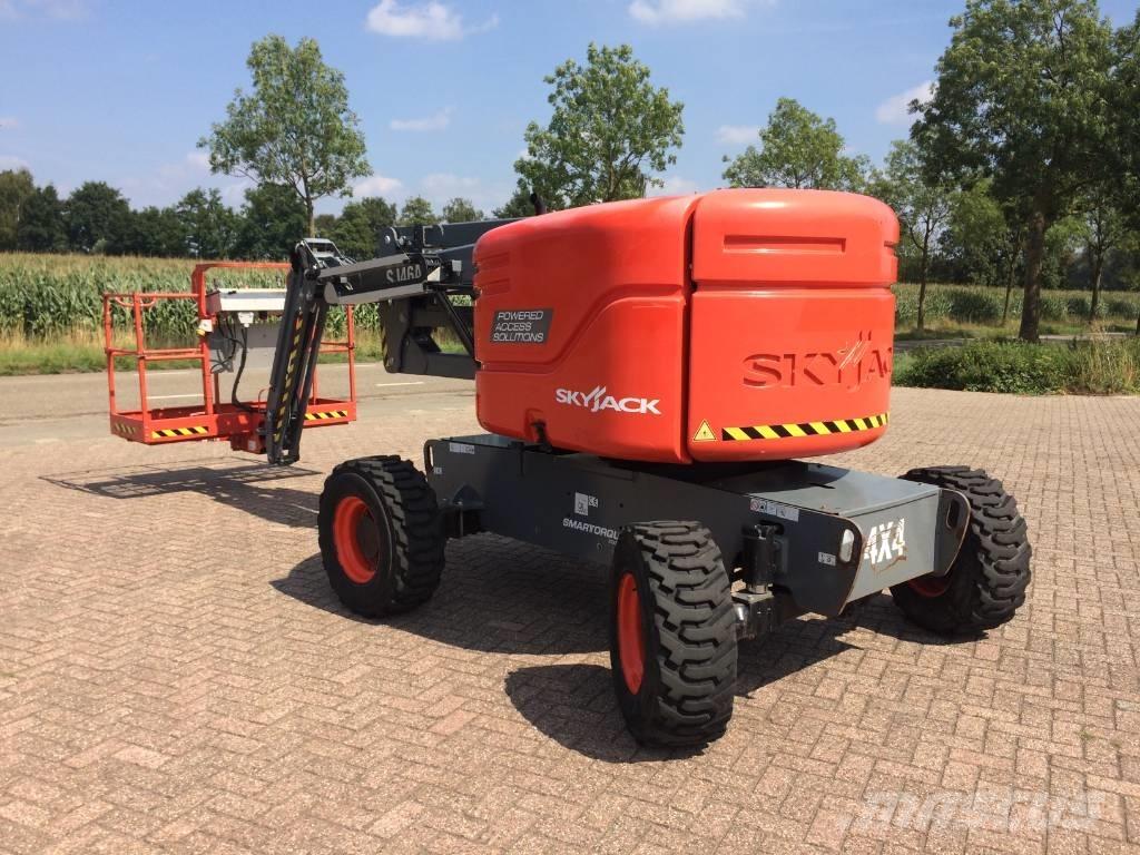 Genie Z 45/25 J Съчленени стрелови подемници