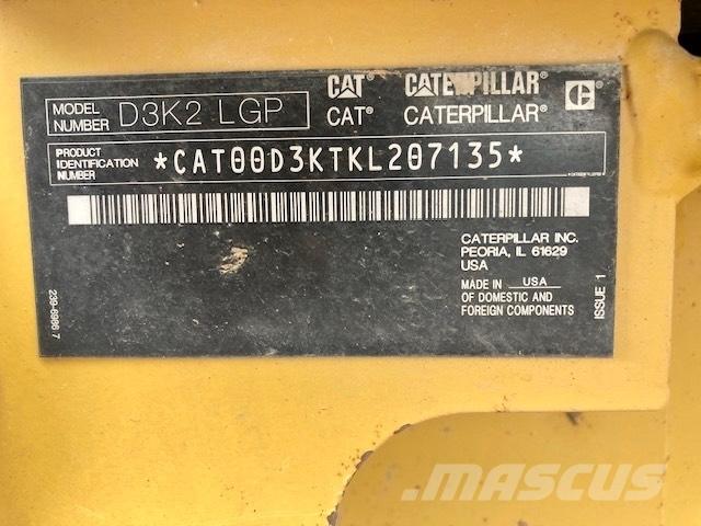 CAT D 3 K 2 LGP Верижни булдозери
