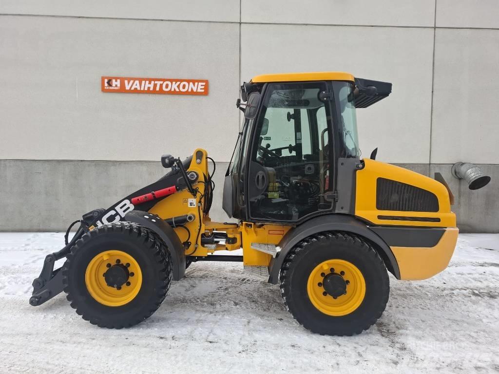 JCB 409 Колесни товарачи