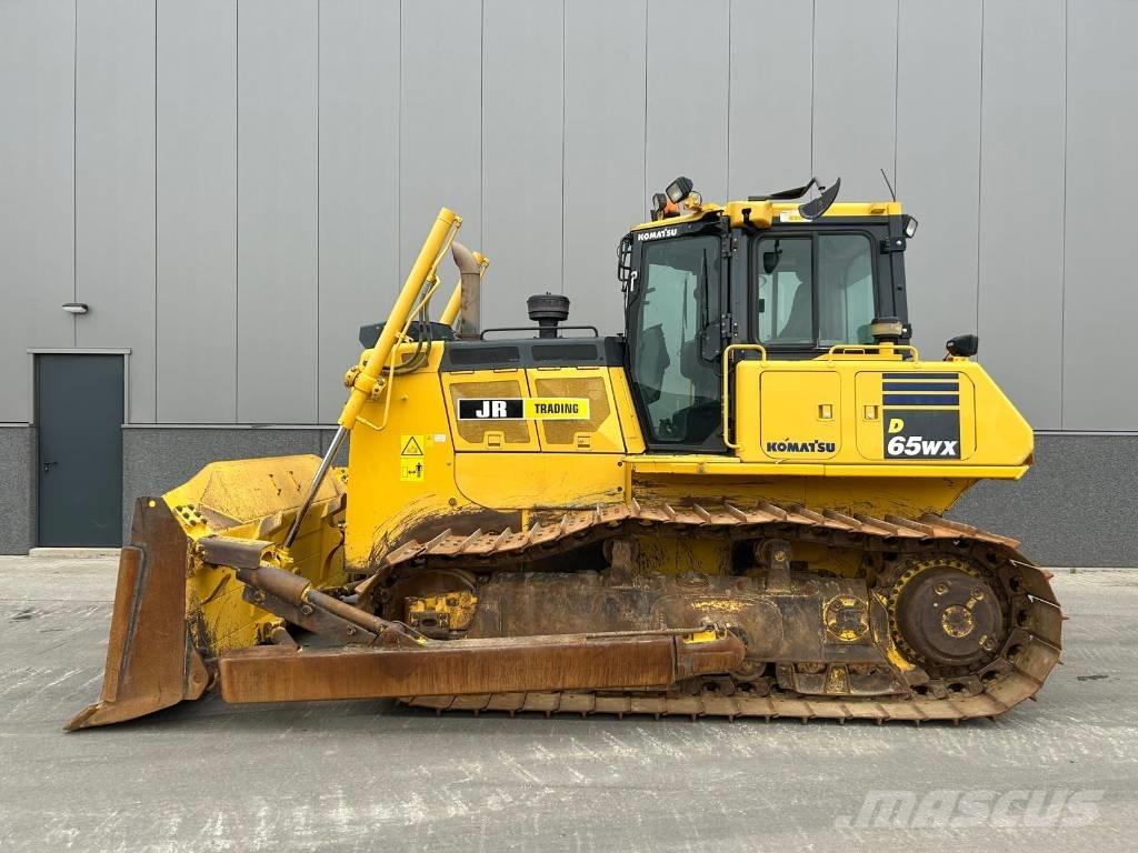Komatsu D 65 WX-18 Верижни булдозери
