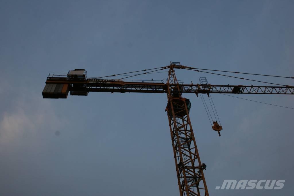 Potain MD285B Мачтови кранове
