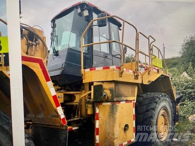 CAT 988 H Колесни товарачи