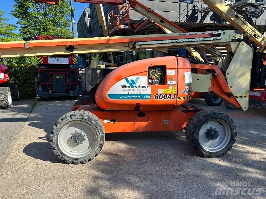 JLG 600 AJ Съчленени стрелови подемници