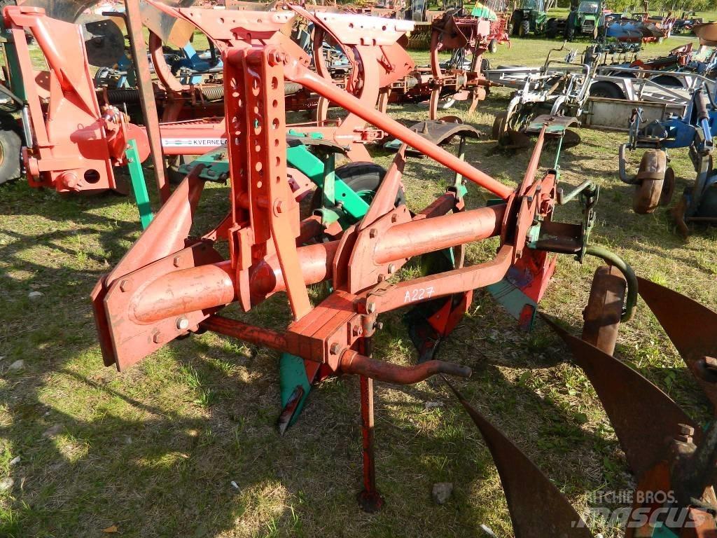 Kverneland 3 Стандартни плугове
