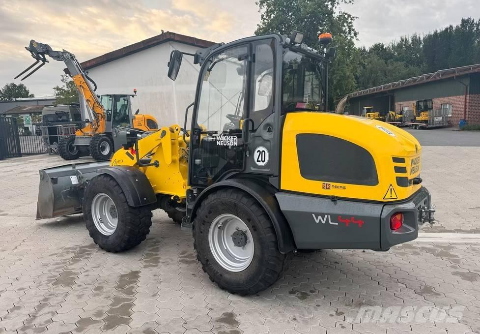 Wacker Neuson WL 44 Колесни товарачи