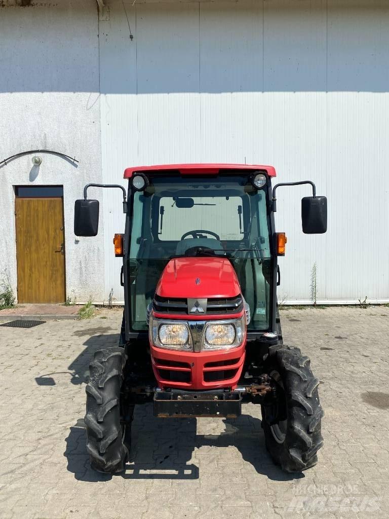 Mitsubishi GOK 341 Компактни трактори