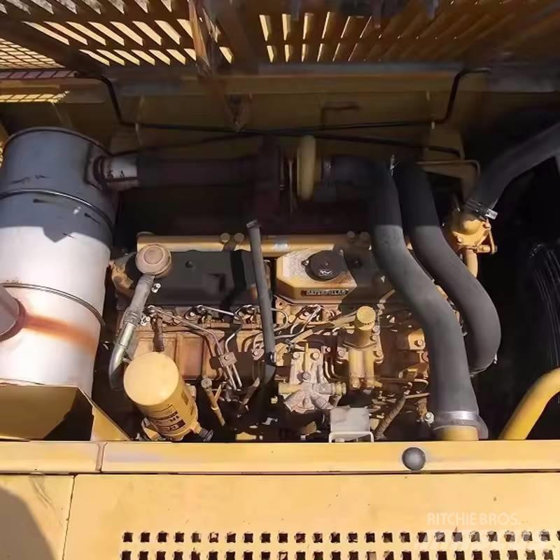 CAT 320 C Верижен екскаватор