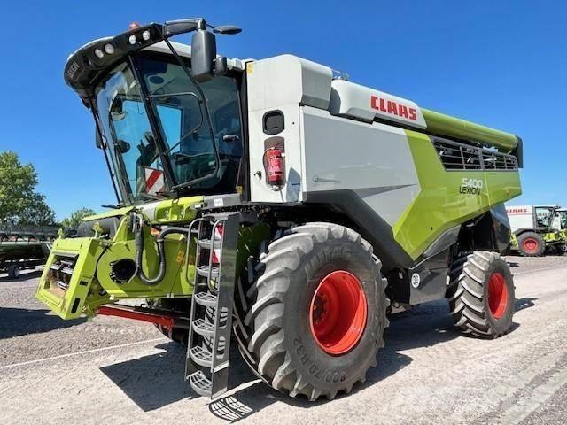 CLAAS LEXION 5400 Комбайни