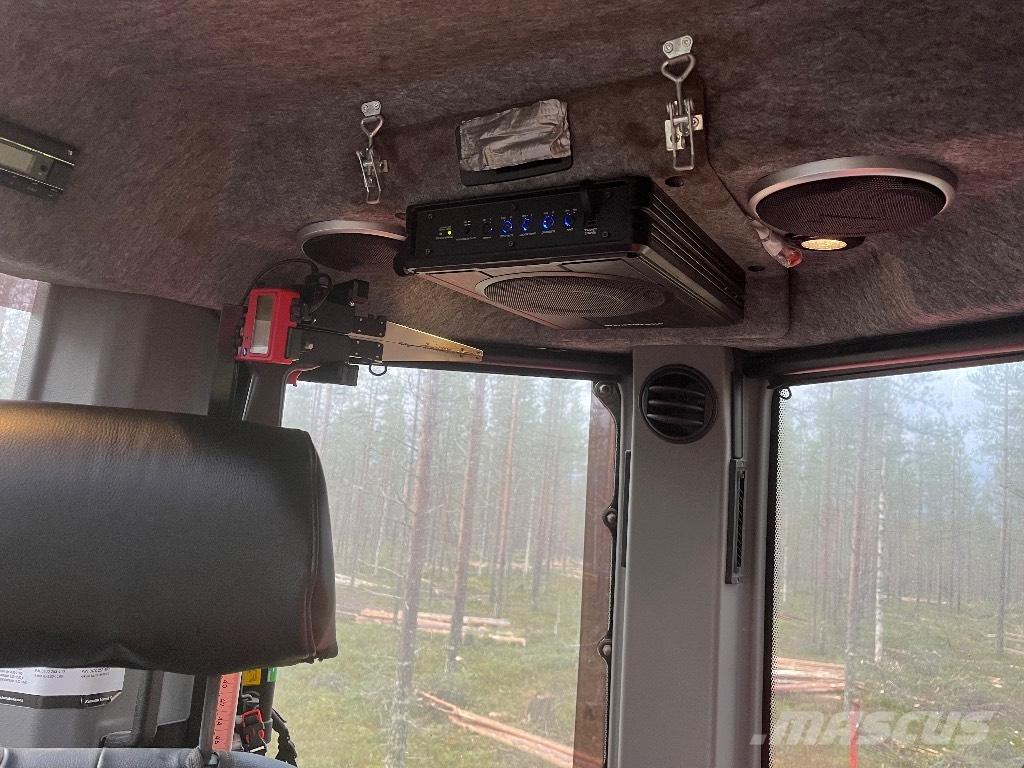 Komatsu 931 Харвестери