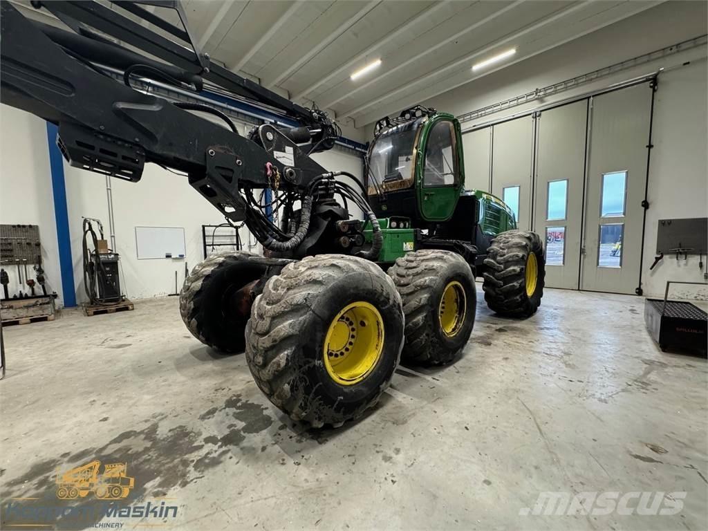 John Deere 1470E Харвестери