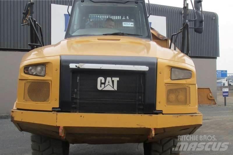 CAT 730C2 Дъмпери/моторни превозни средства