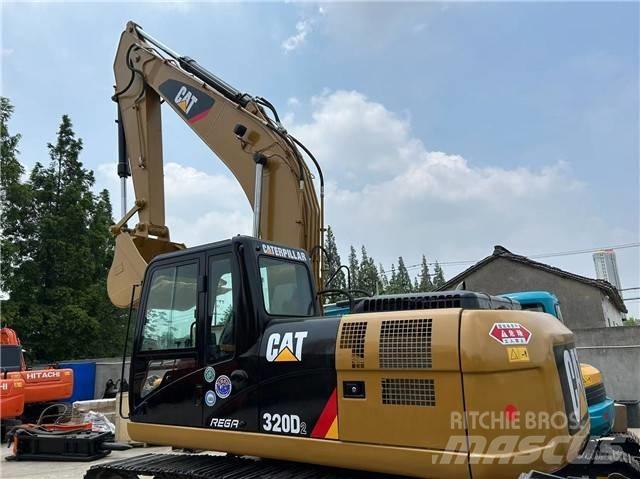 CAT 320 D Верижен екскаватор