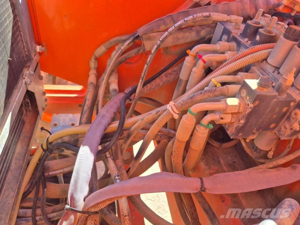 Xtreme XR1055 Телескопични товарачи