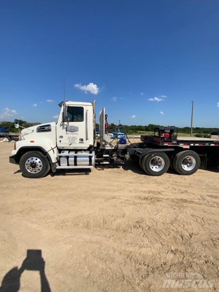 Western Star 4700 Влекачи