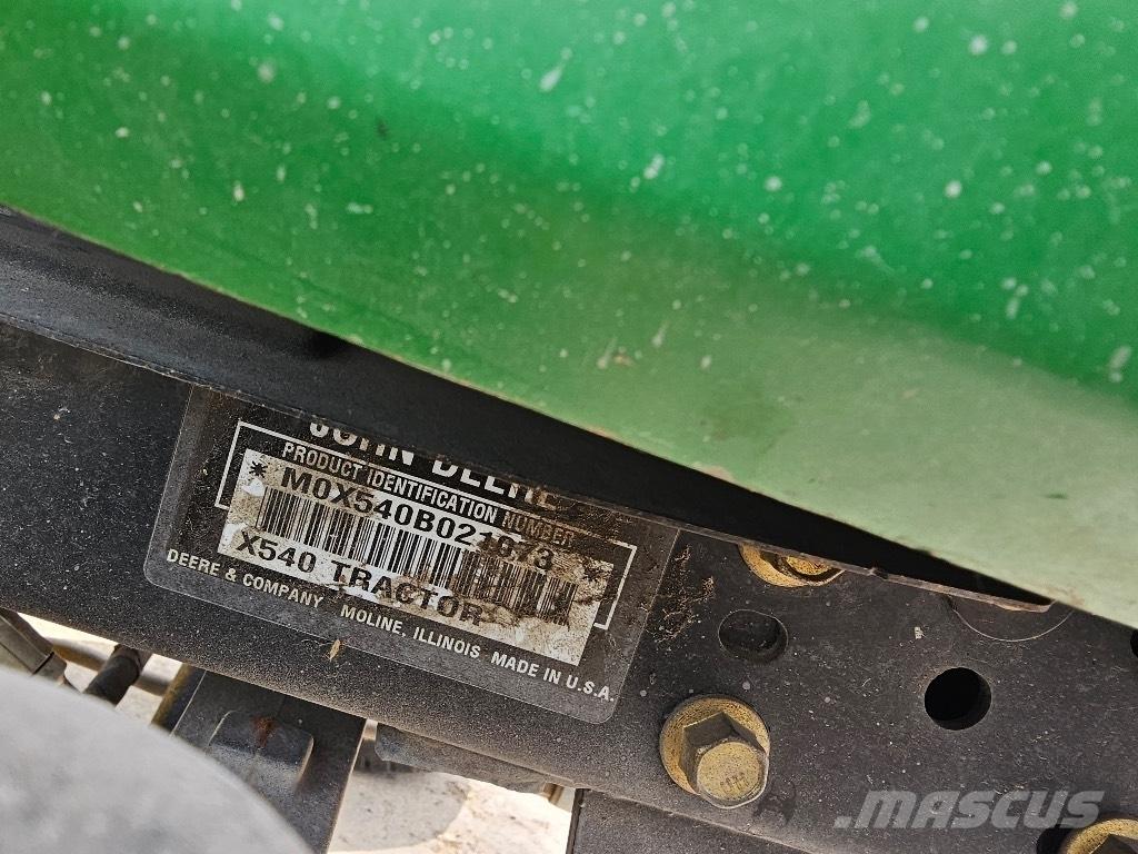John Deere X 540 Компактни трактори