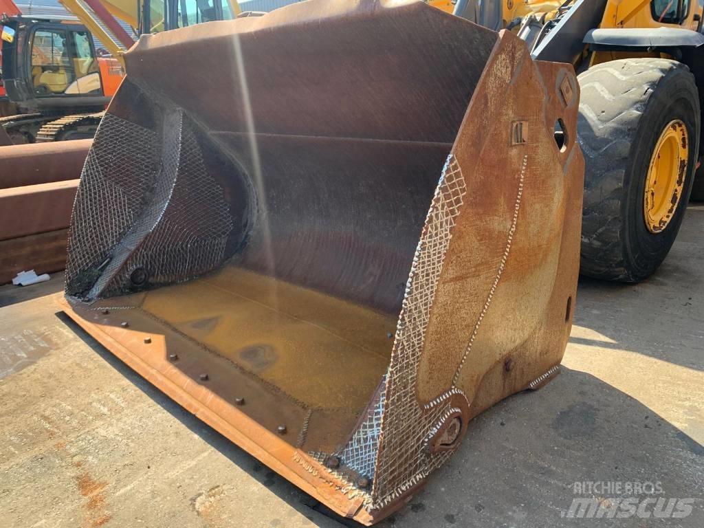 Volvo L110H L120H Колесни товарачи