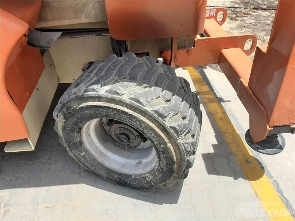 JLG 3394RT Ножични работни платформи