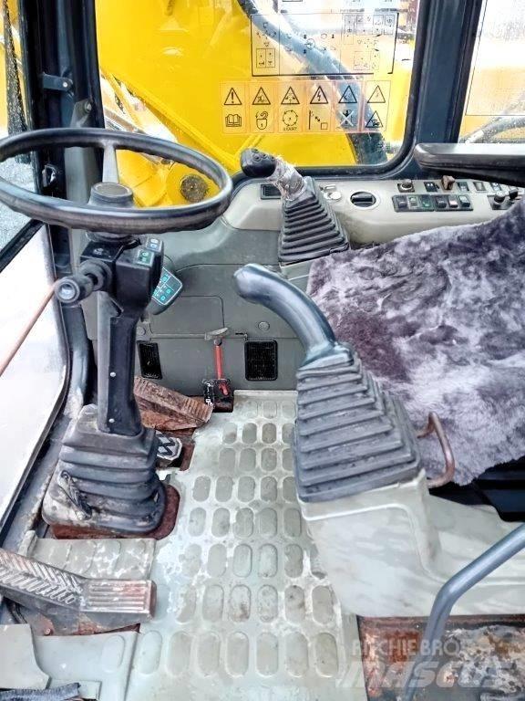 Komatsu PW 130ES-6K Колесни екскаватори