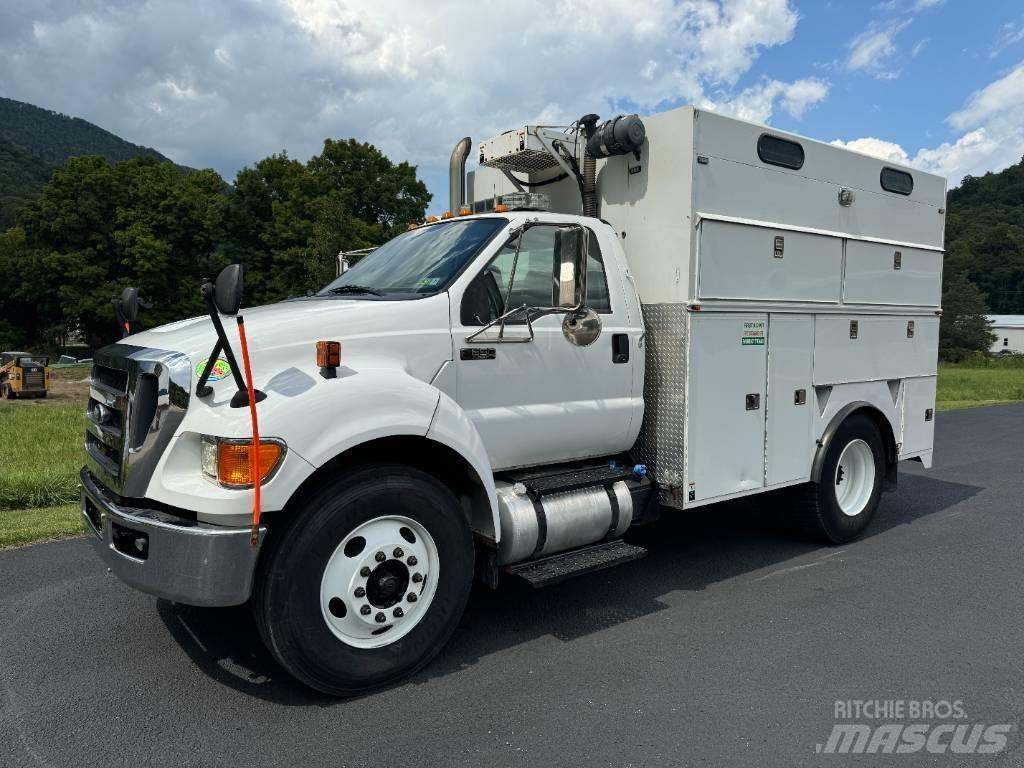 Ford F 650 Пикапи